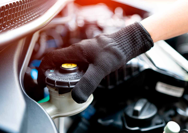 Ford jarrunesteen vaihto