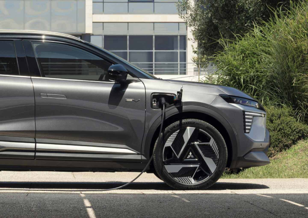 Mitsubishi Eclipse Cross EV – uuden sukupolven sähköauto