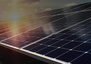 aurinkopaneelit katolla