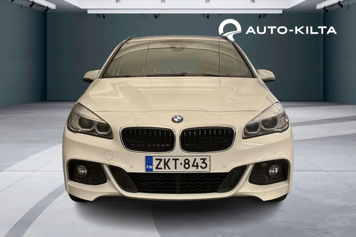BMW 216