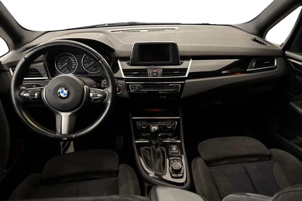 BMW 216