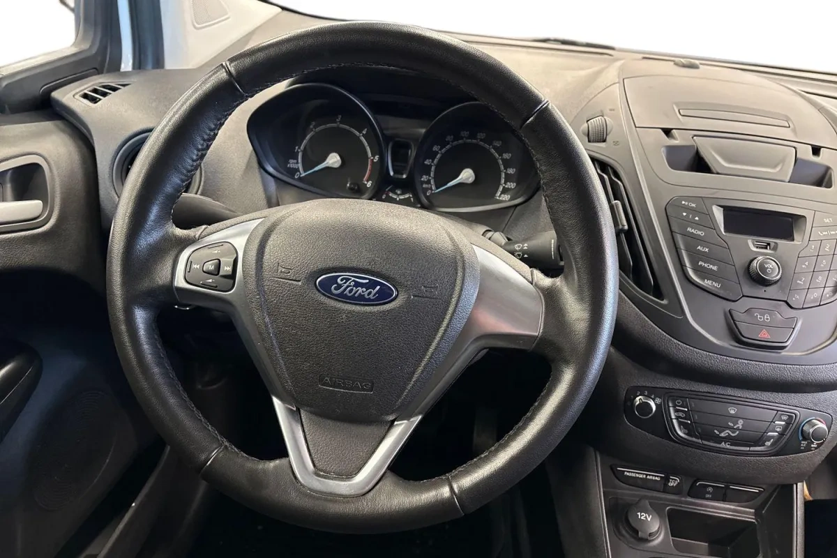 Ford Transit Courier