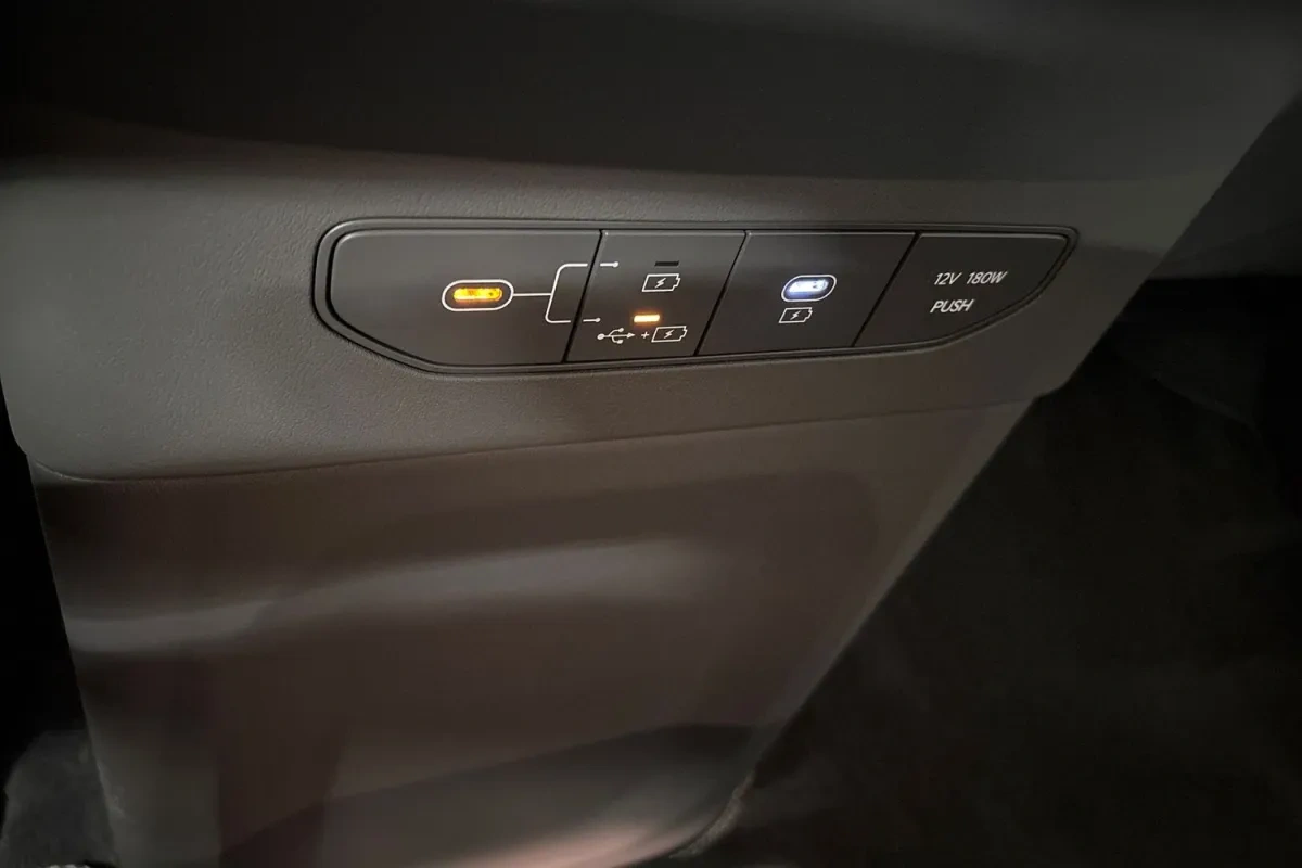 KIA EV9