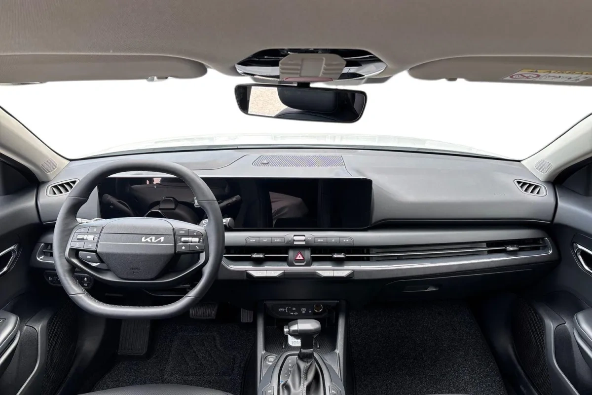 Kia K4