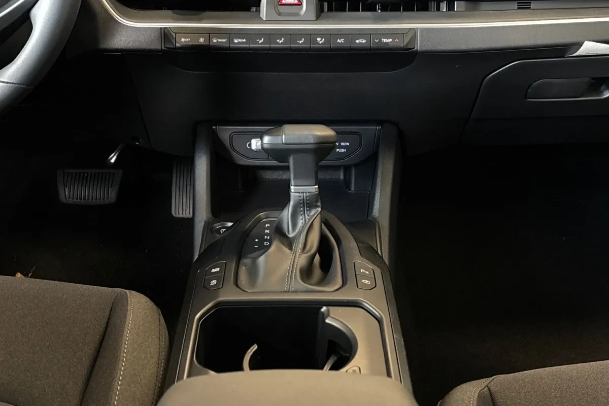 Kia K4