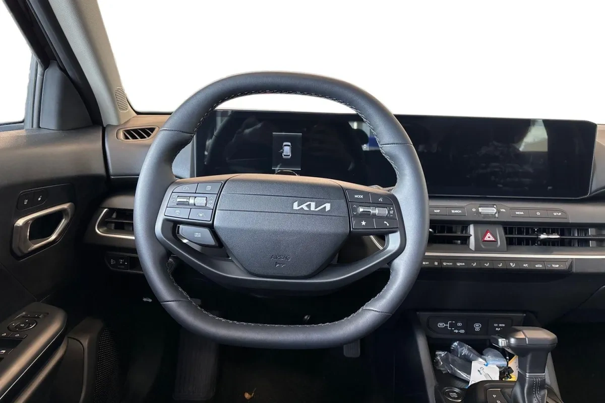 Kia K4