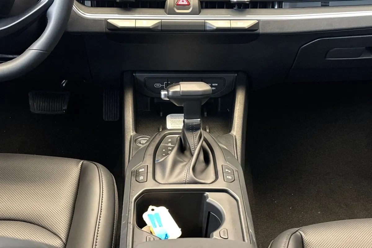 Kia K4