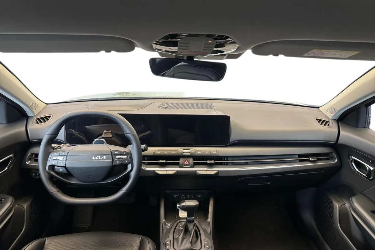 Kia K4