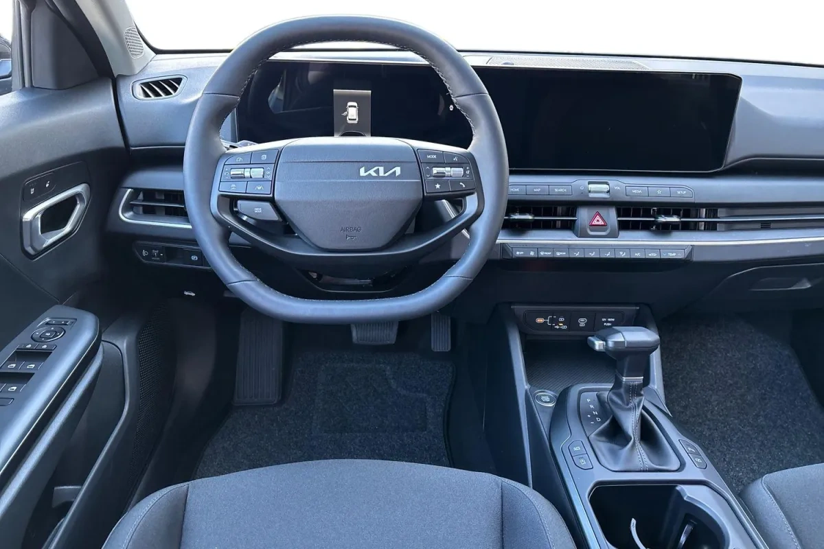 Kia K4