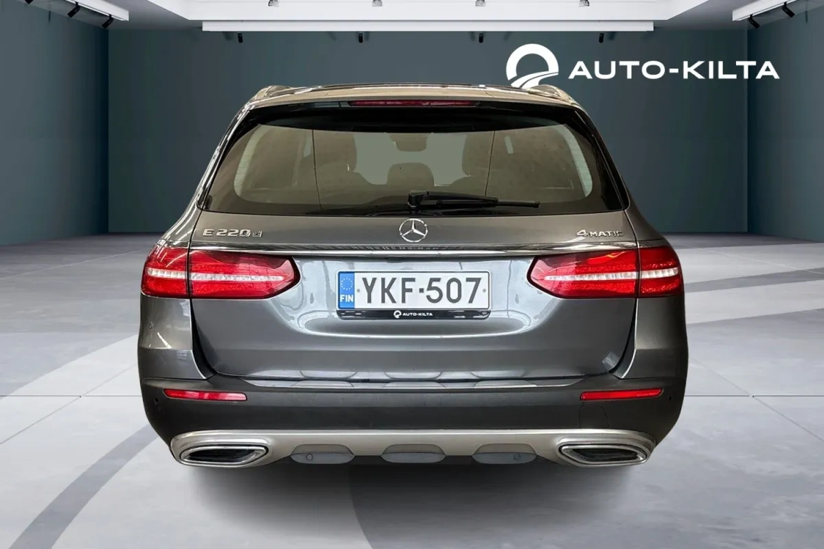 Mercedes-Benz E