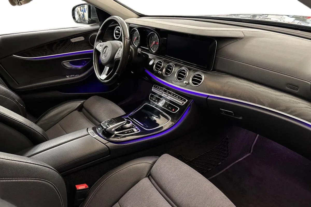 Mercedes-Benz E