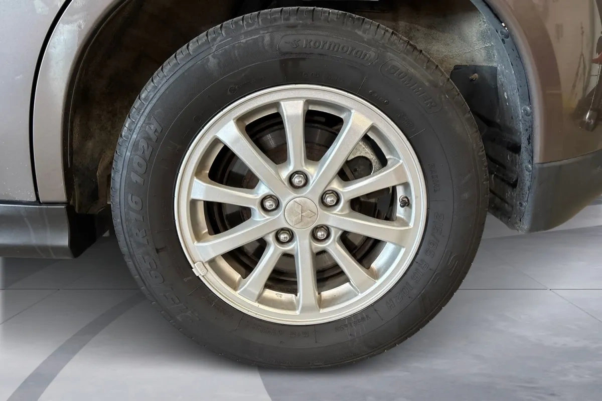 MITSUBISHI ASX