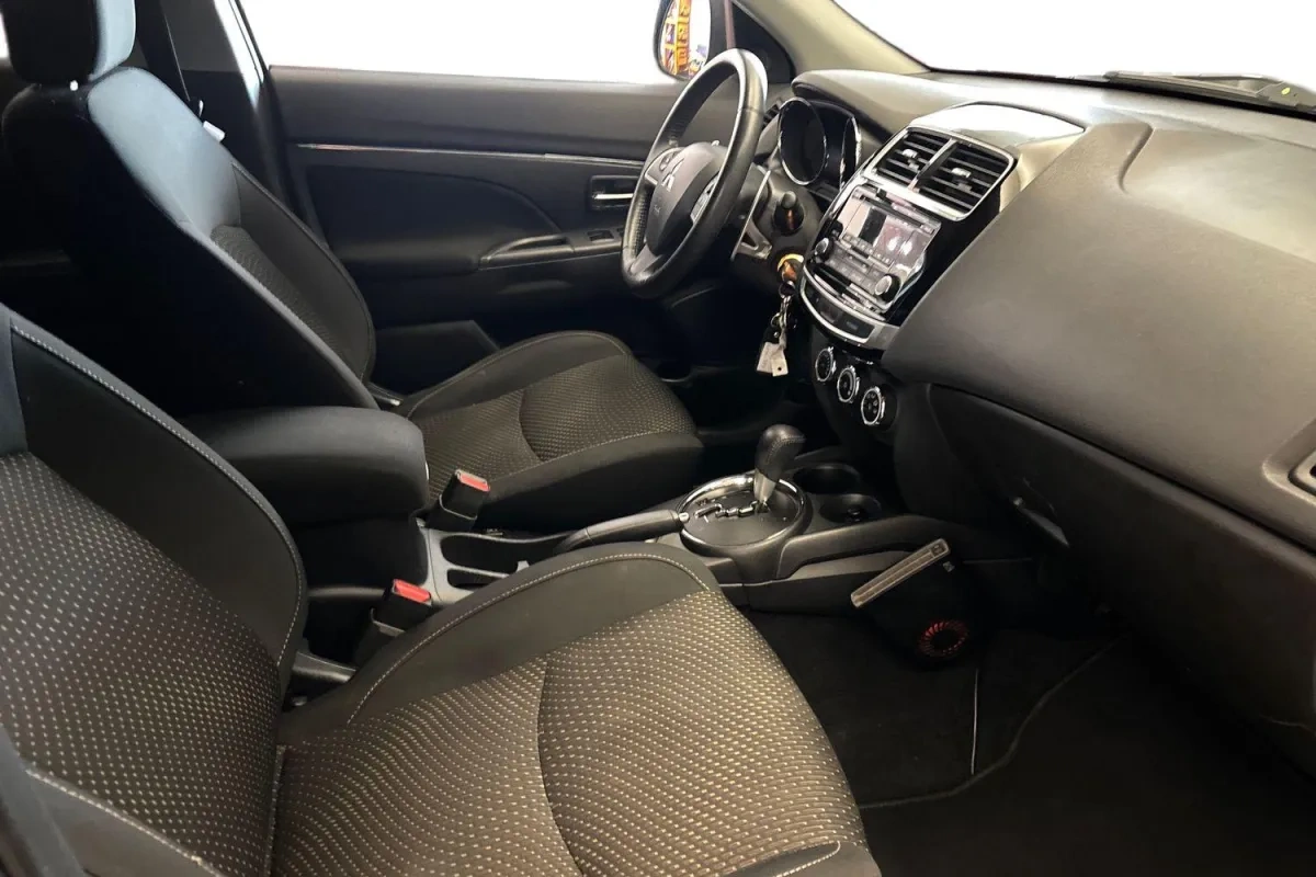 MITSUBISHI ASX