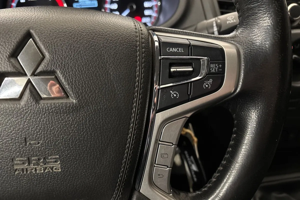 Mitsubishi L200
