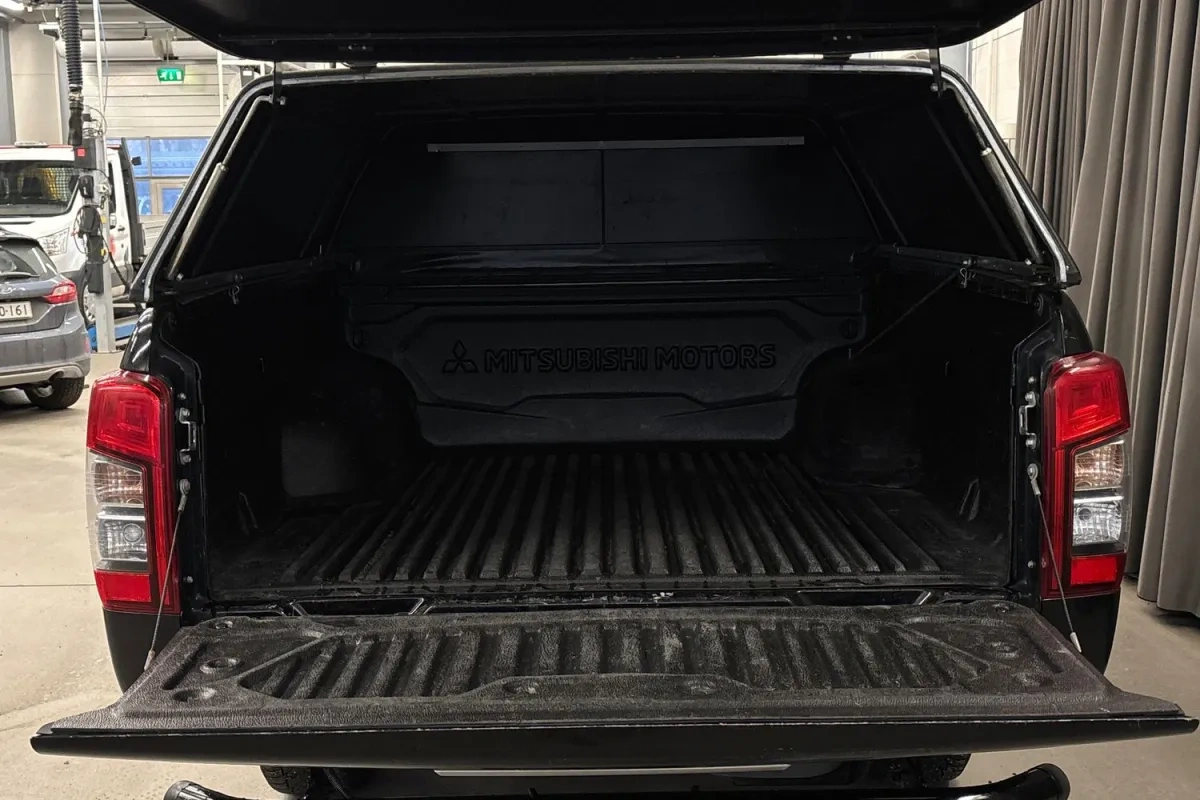 Mitsubishi L200