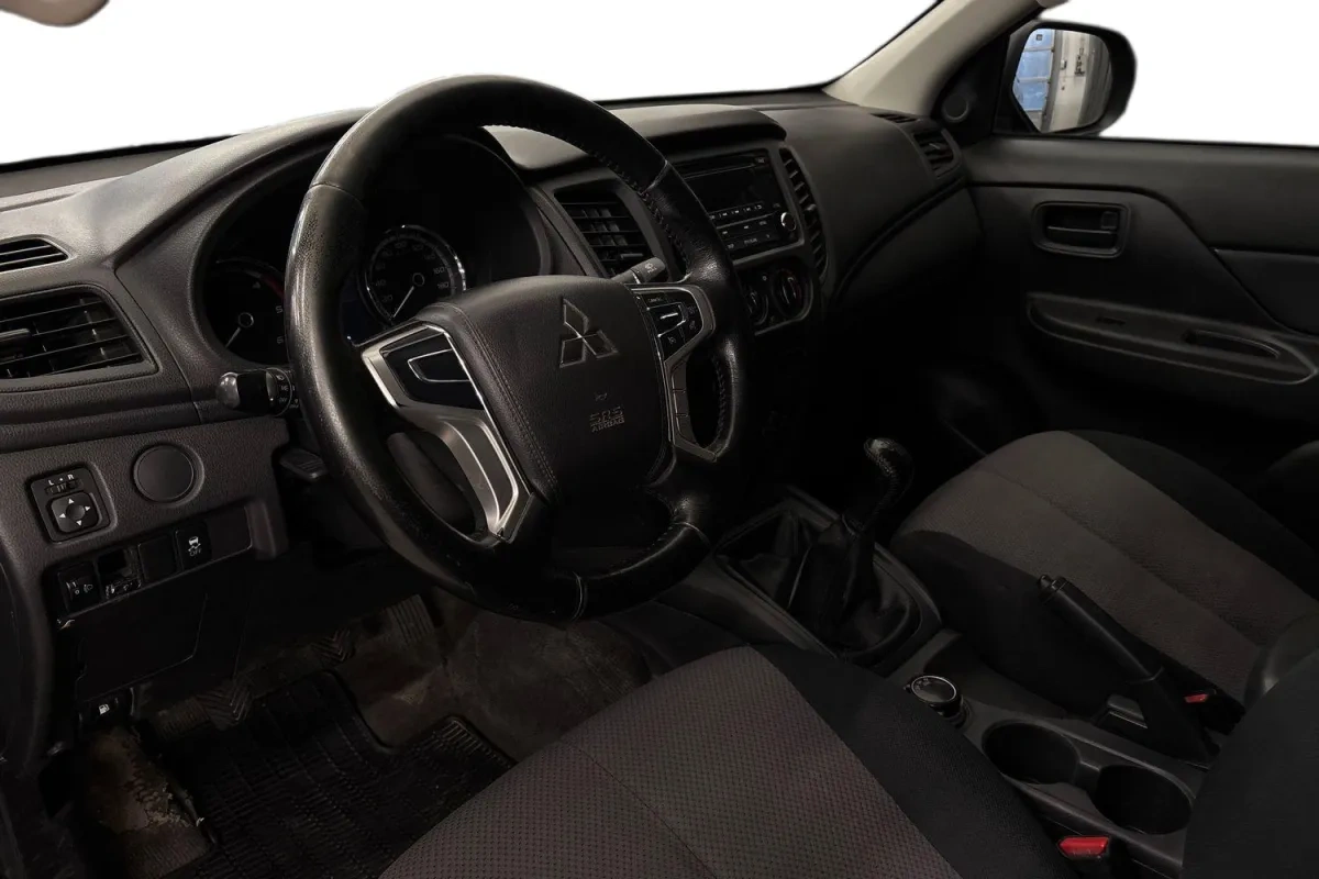 Mitsubishi L200