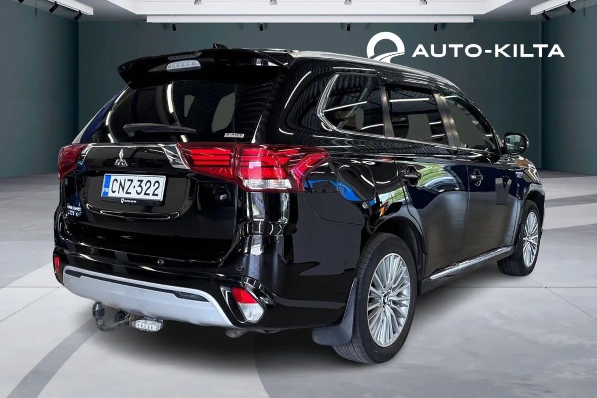 MITSUBISHI Outlander PHEV