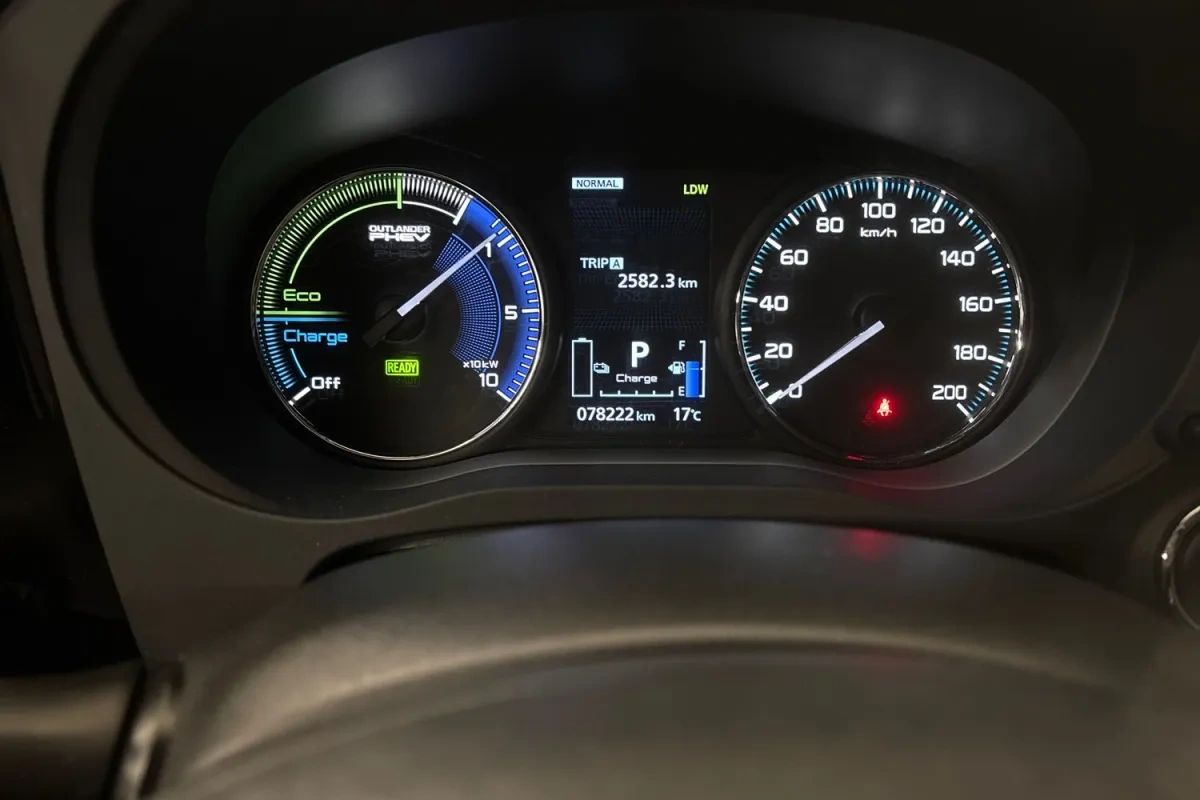 Mitsubishi Outlander PHEV