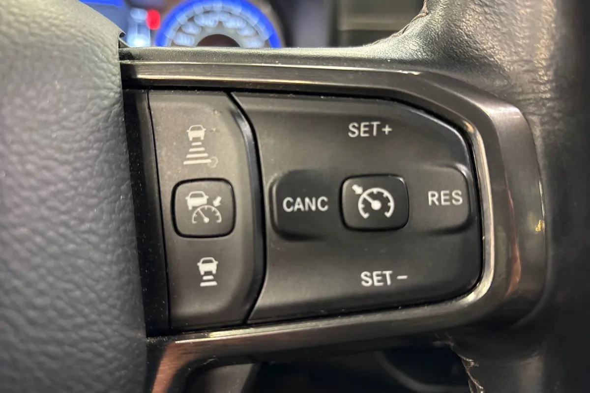 Ram 1500 Limited Crew Cab