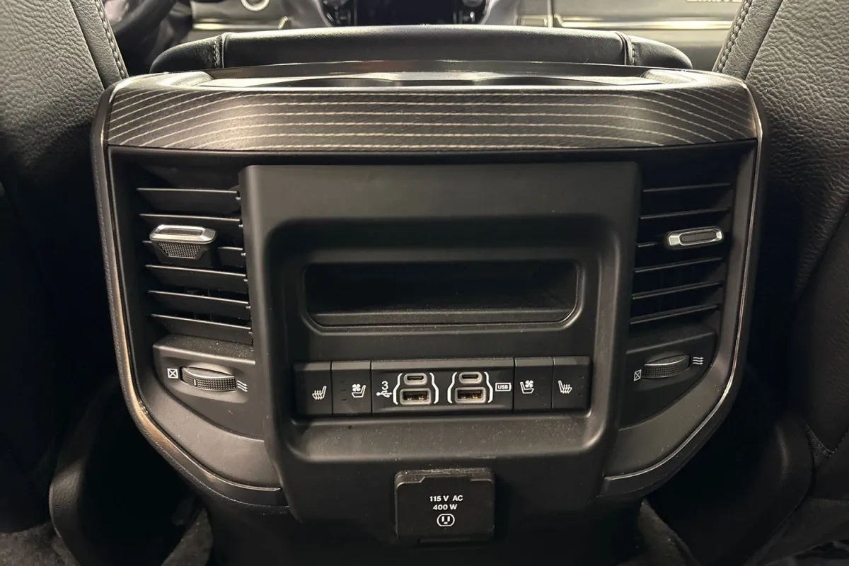 Ram 1500 Limited Crew Cab