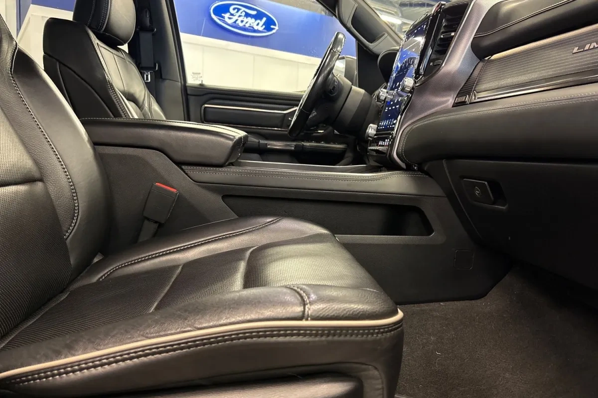 Ram 1500 Limited Crew Cab