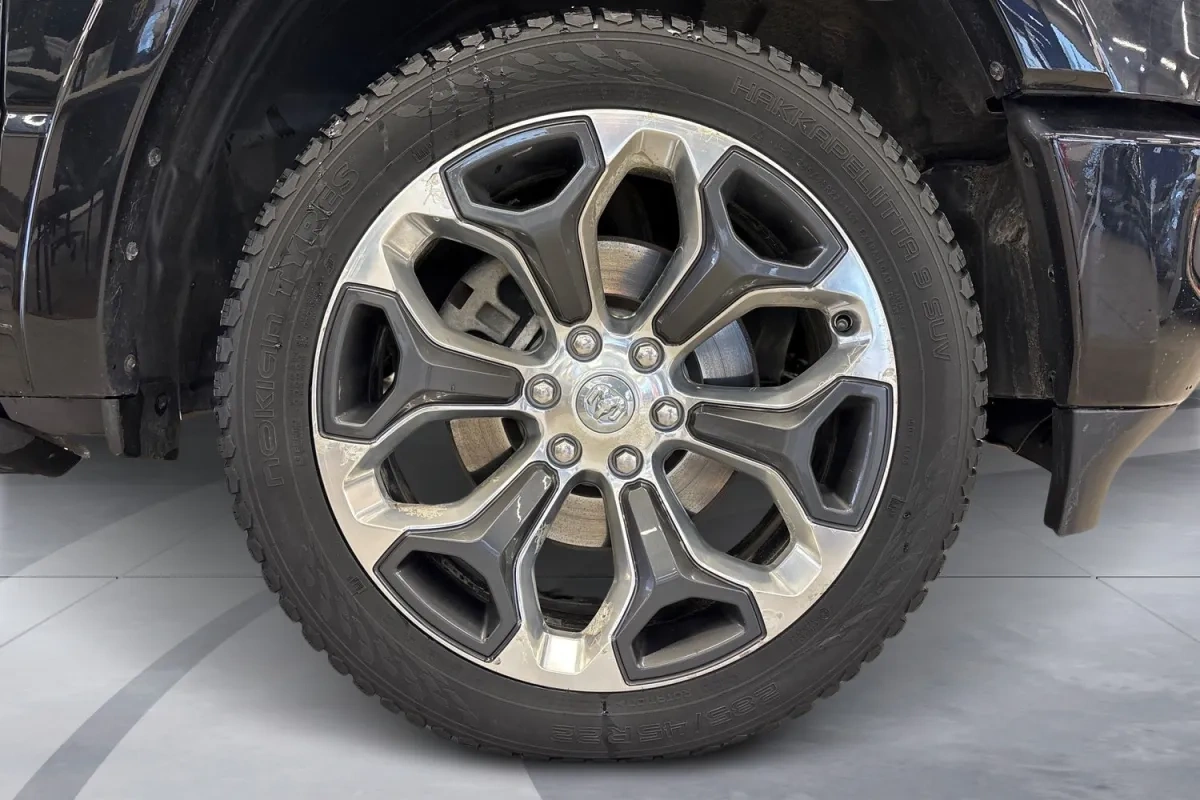 Ram 1500 Limited Crew Cab