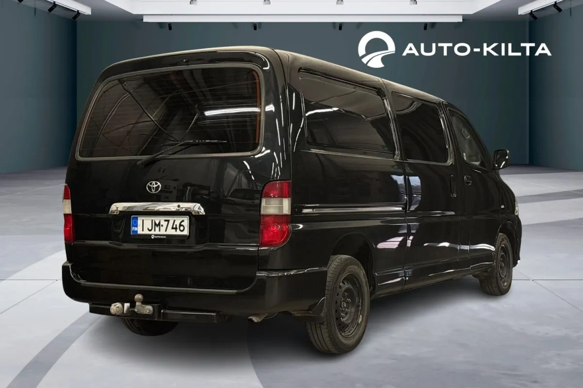 TOYOTA HIACE