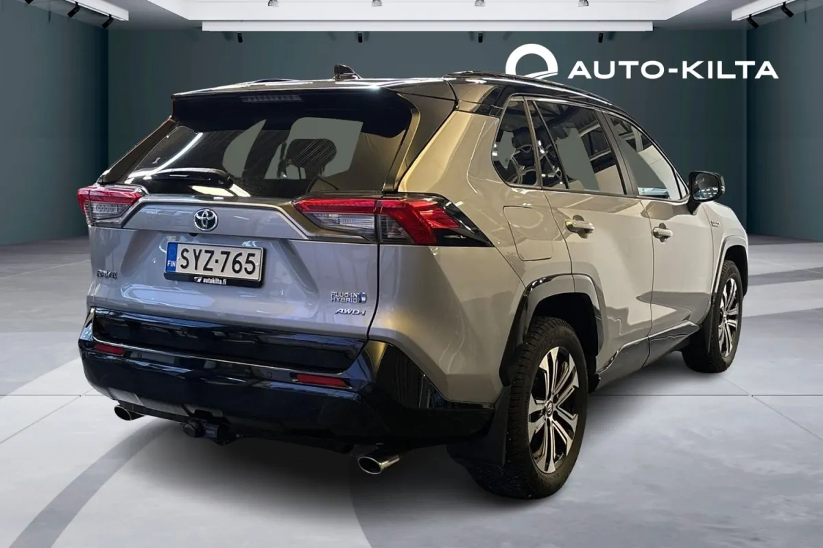 TOYOTA RAV4 Plug-in