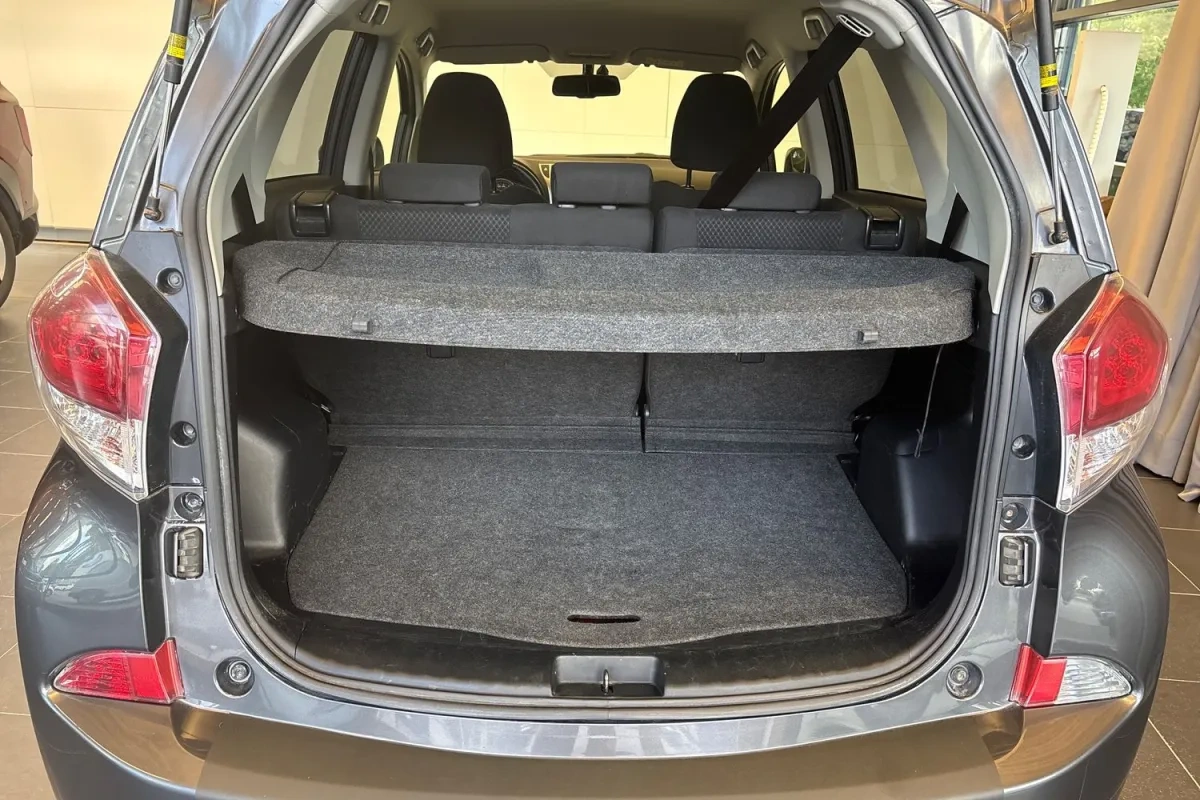 Toyota Verso-S
