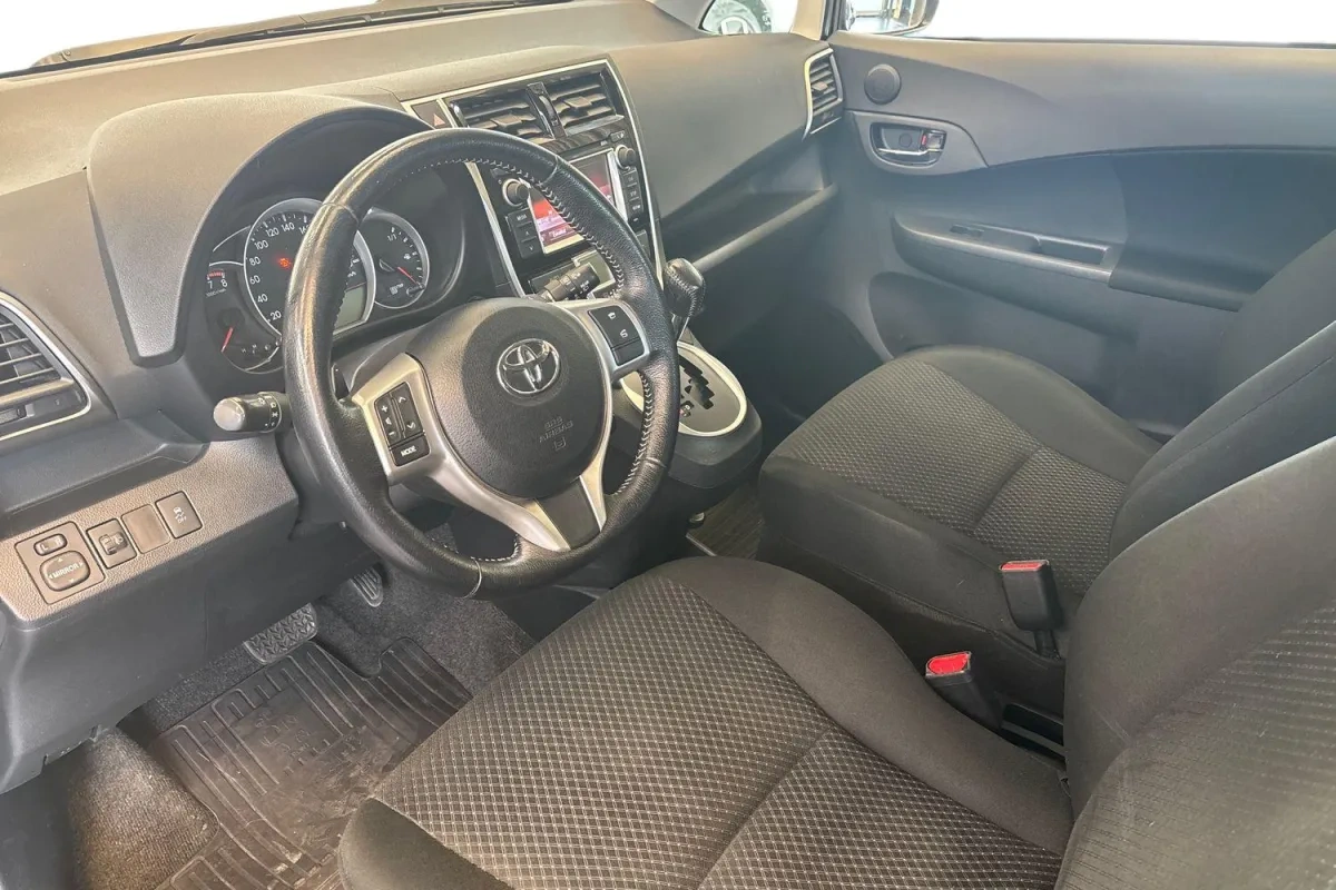 Toyota Verso-S