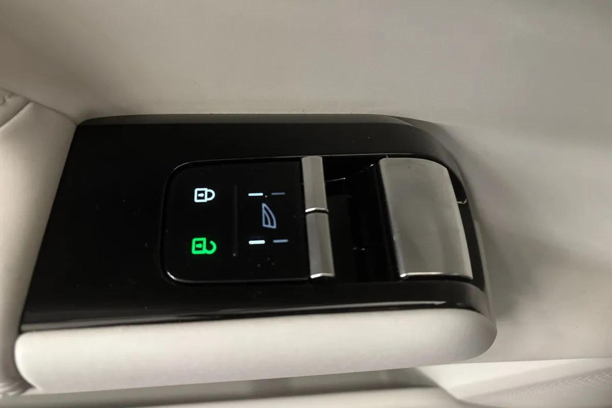 Volvo ES90