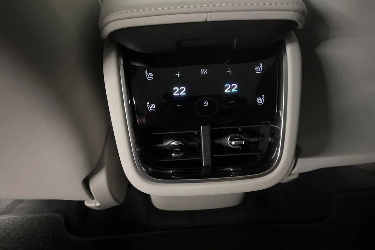 Volvo ES90