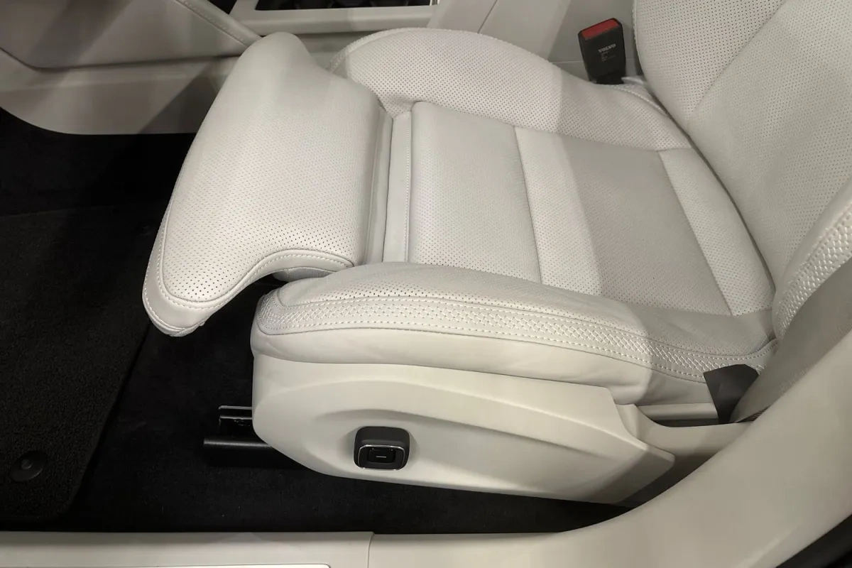 Volvo ES90