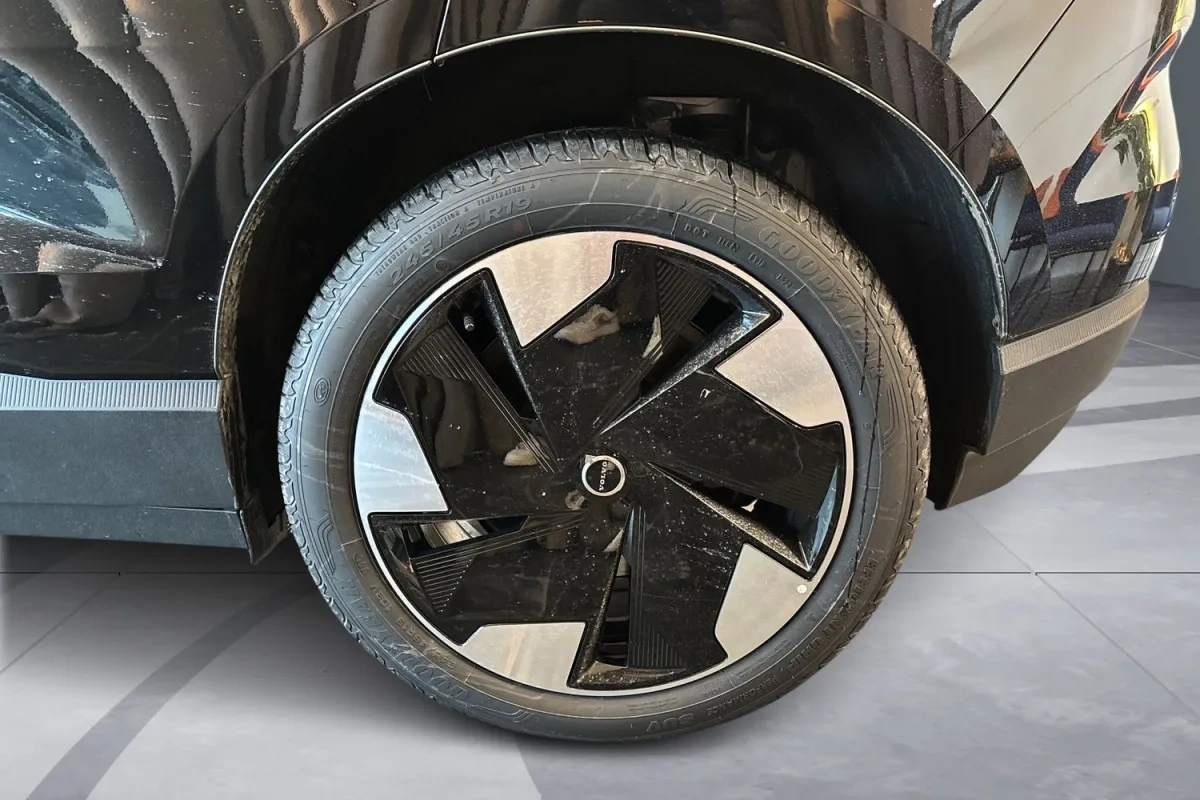 Volvo EX30