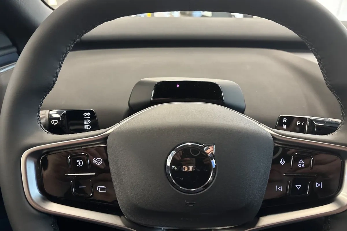 Volvo EX30