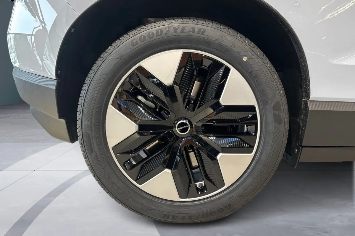 Volvo EX30