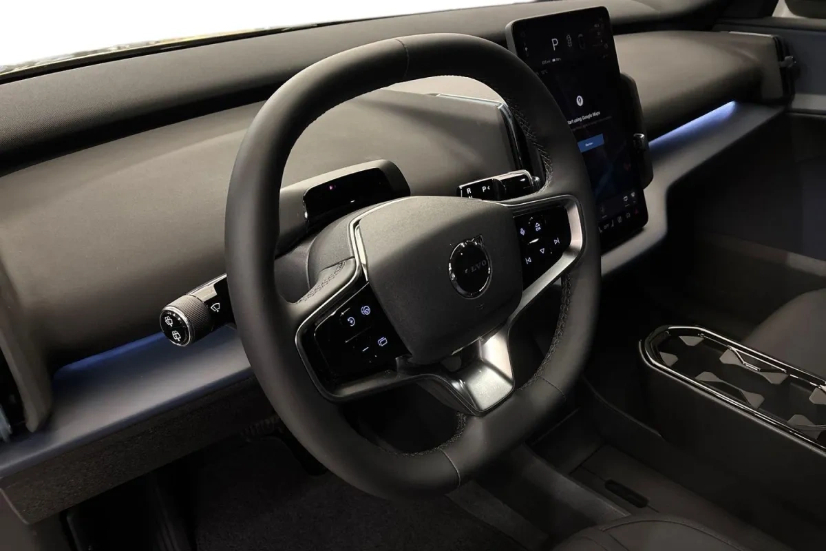 Volvo EX30