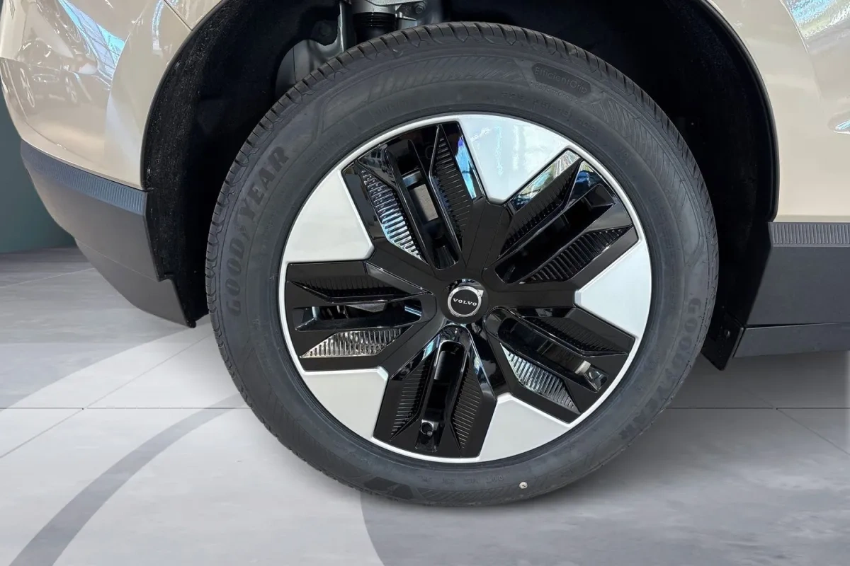 Volvo EX30