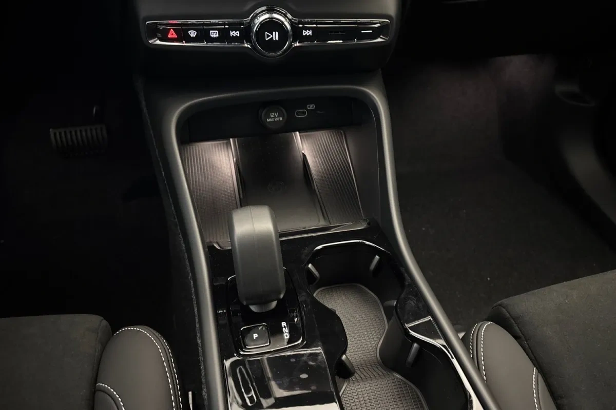 Volvo EX40