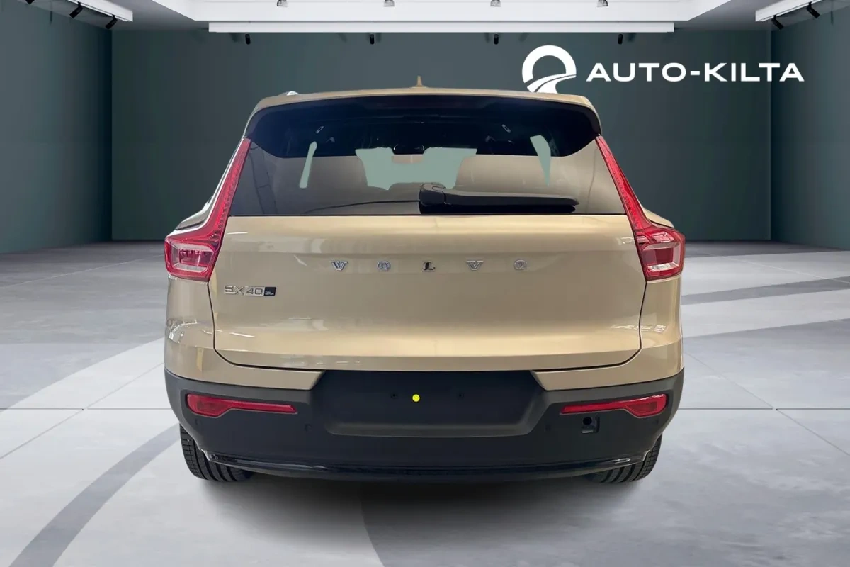 Volvo EX40