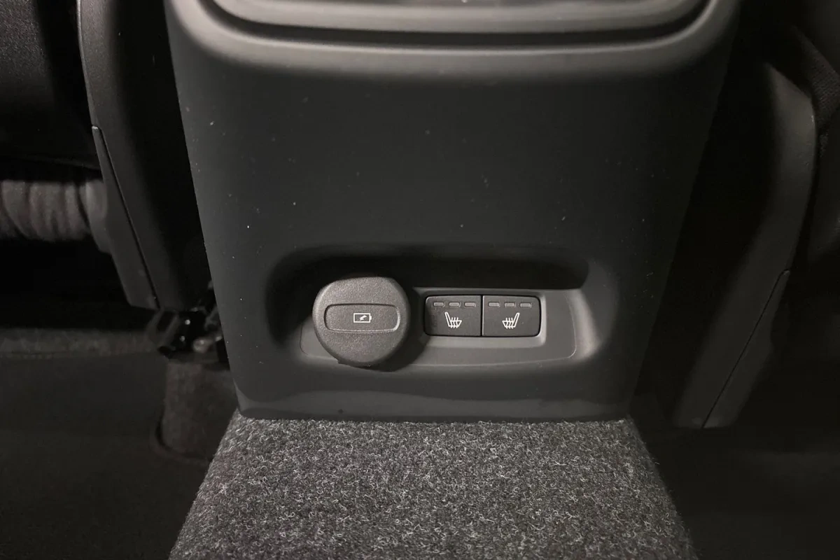 Volvo EX40