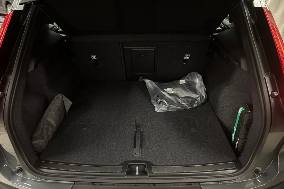 Volvo EX40