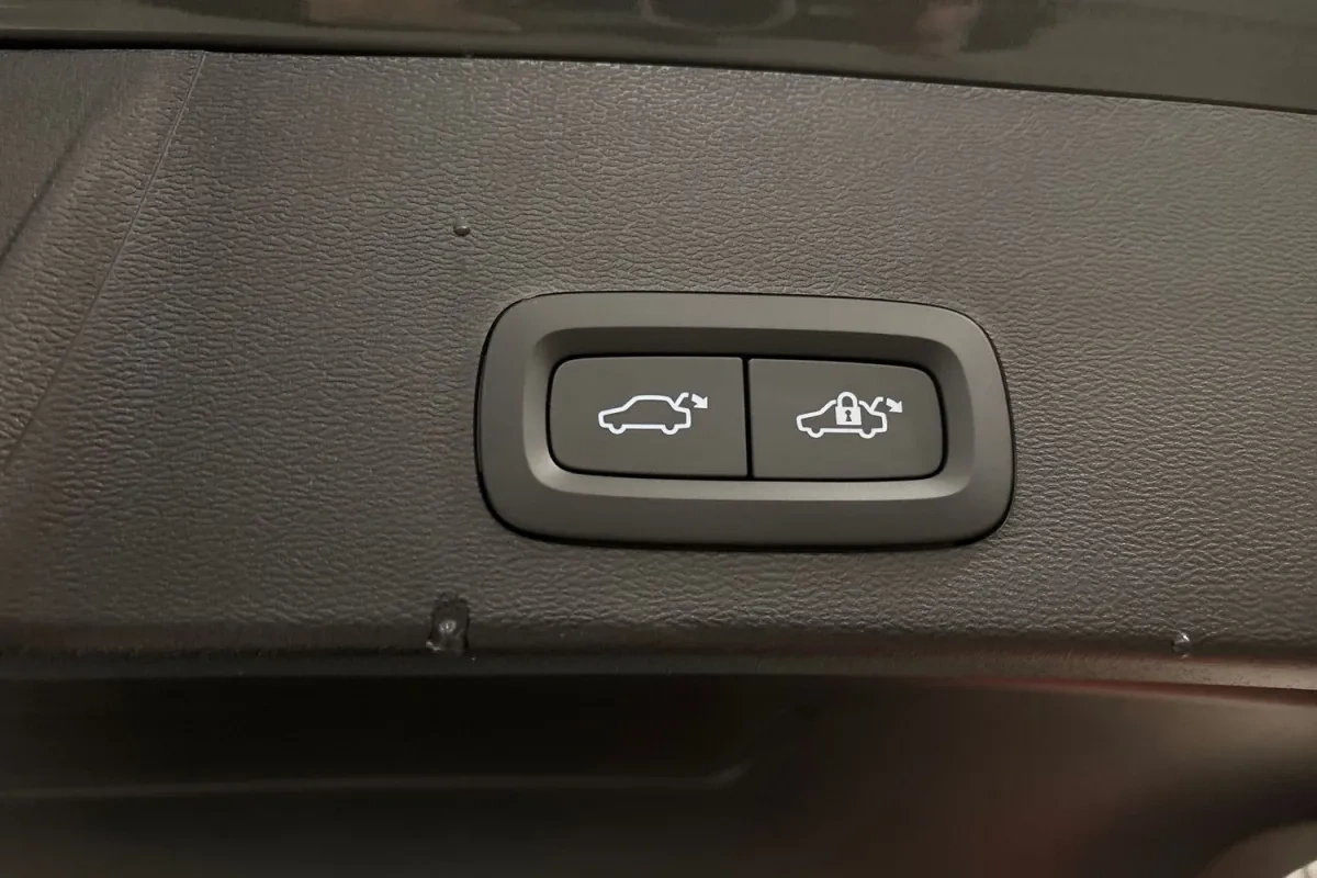 Volvo EX40