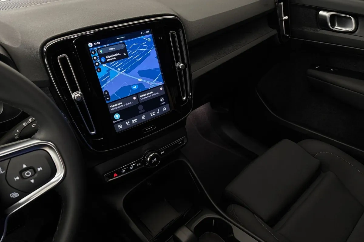 Volvo EX40
