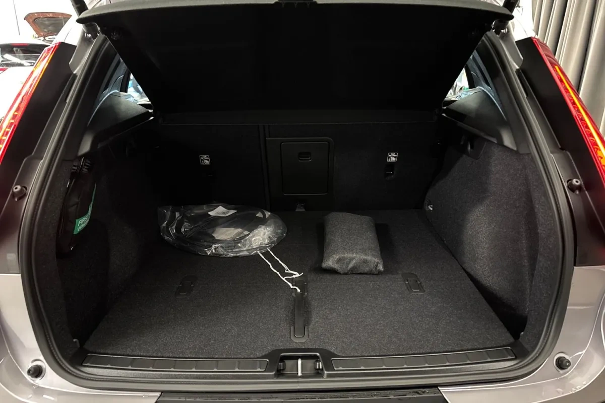 Volvo EX40
