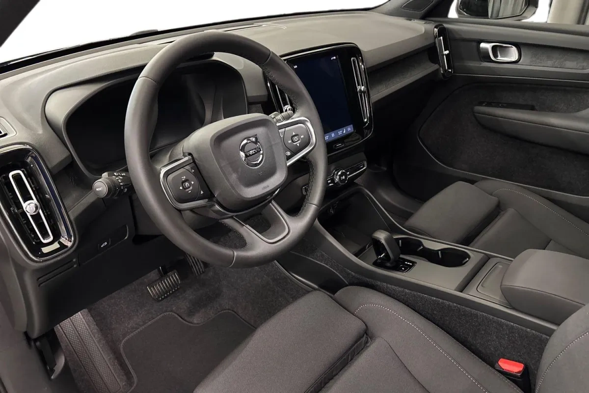 Volvo EX40