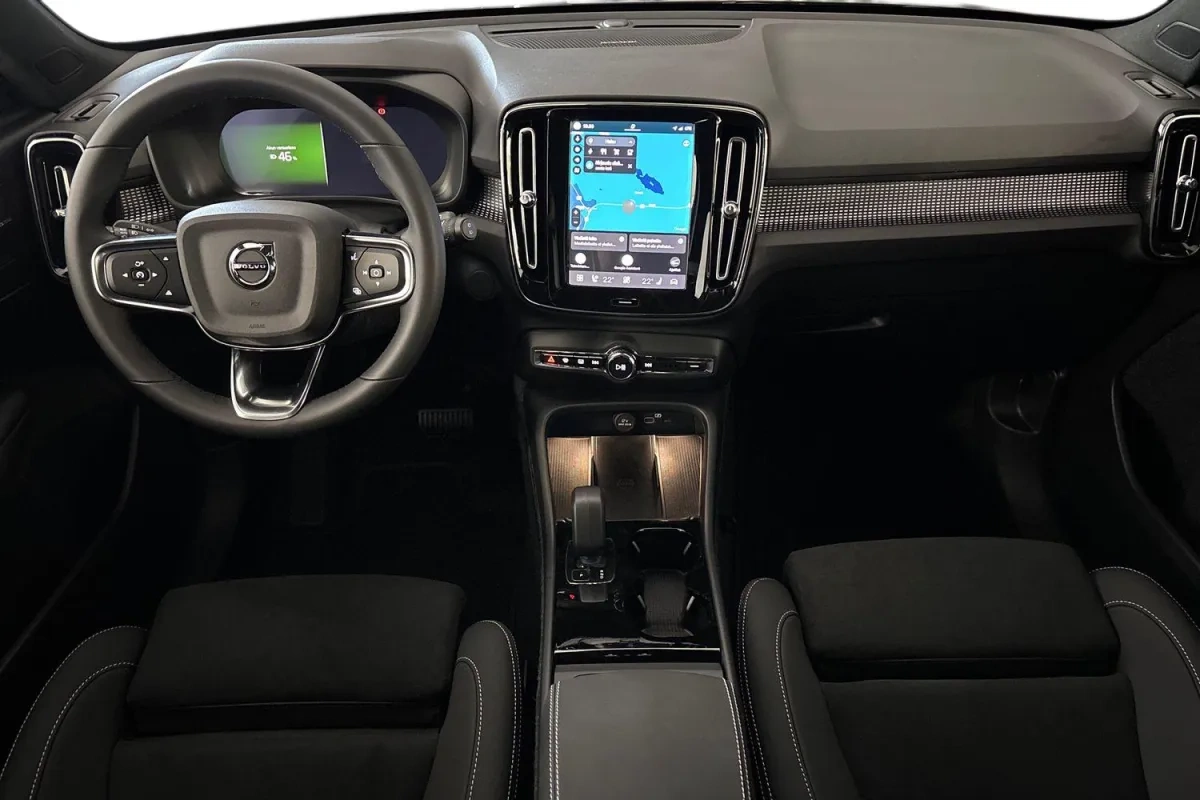 Volvo EX40