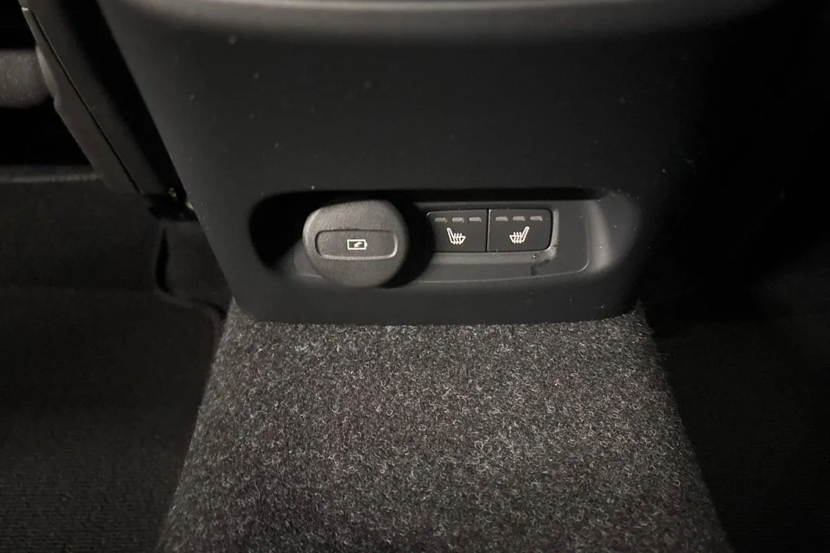 Volvo EX40