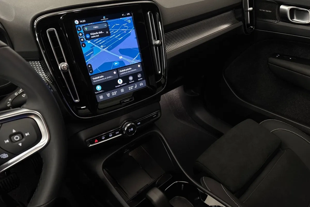 Volvo EX40