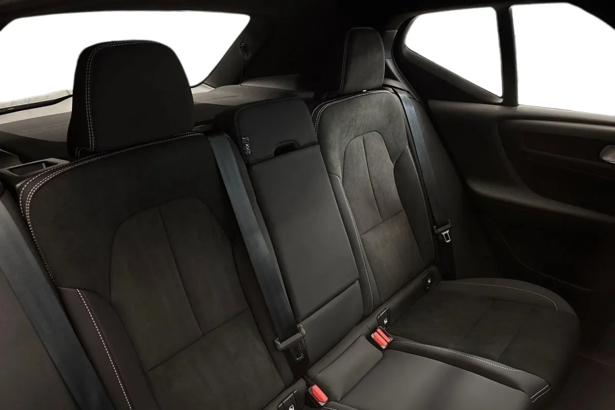 Volvo EX40